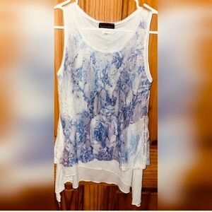 Chic Blue and White Floral Lace Blouse